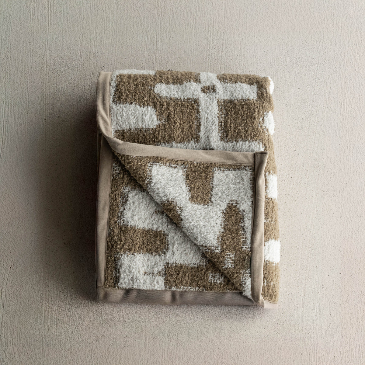 Brown Grove Geometric Throw Blanket - 205x154cm